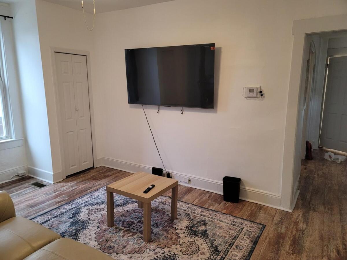 Two-Bedroom Home 25 min to NYC Free parking-UNIT-1 - 5