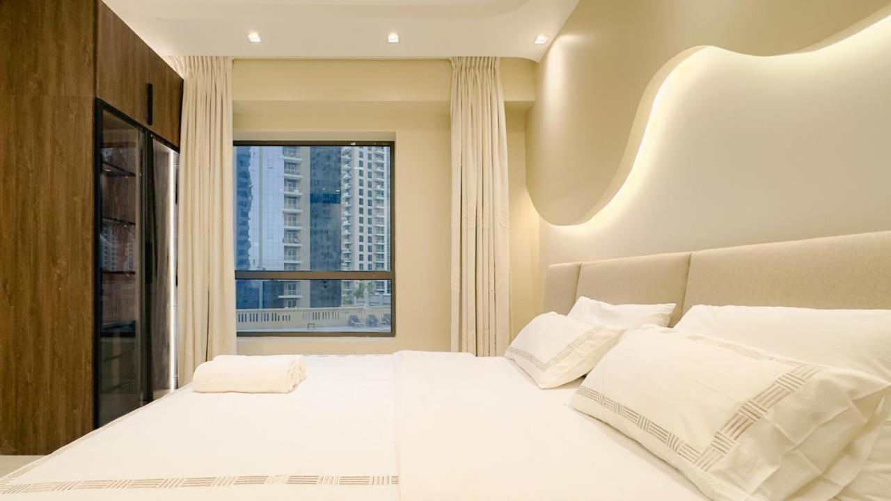 Usmans 4 Bedroom Apartment on D Beach By SLS DIRECT BEACH ACCESS FULLY SERVICED JBR - 2