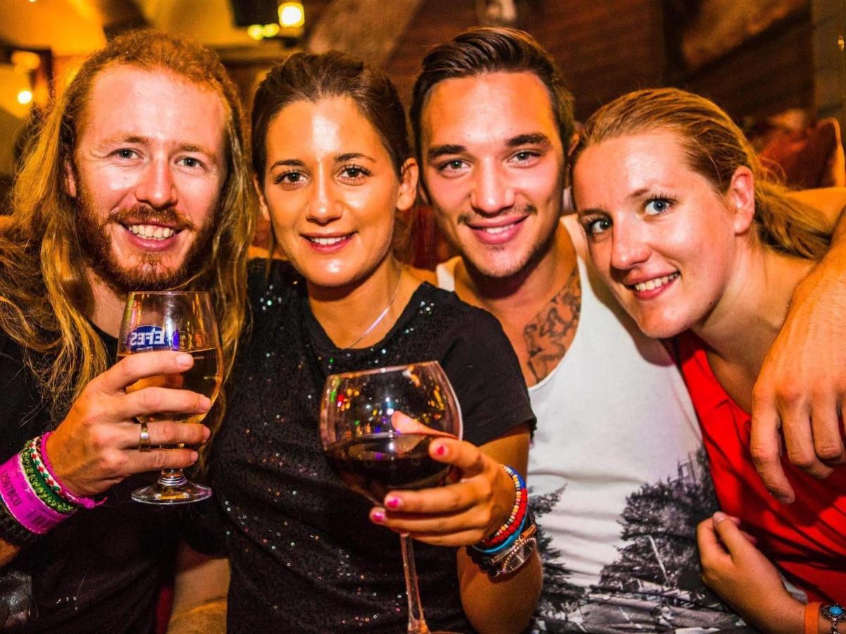 Sultan Hostel & Guesthouse - 4