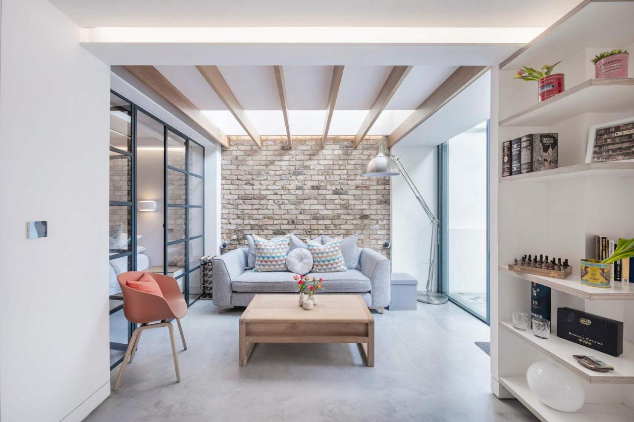 The Portobello Star - by Out of Office Lifestyle
