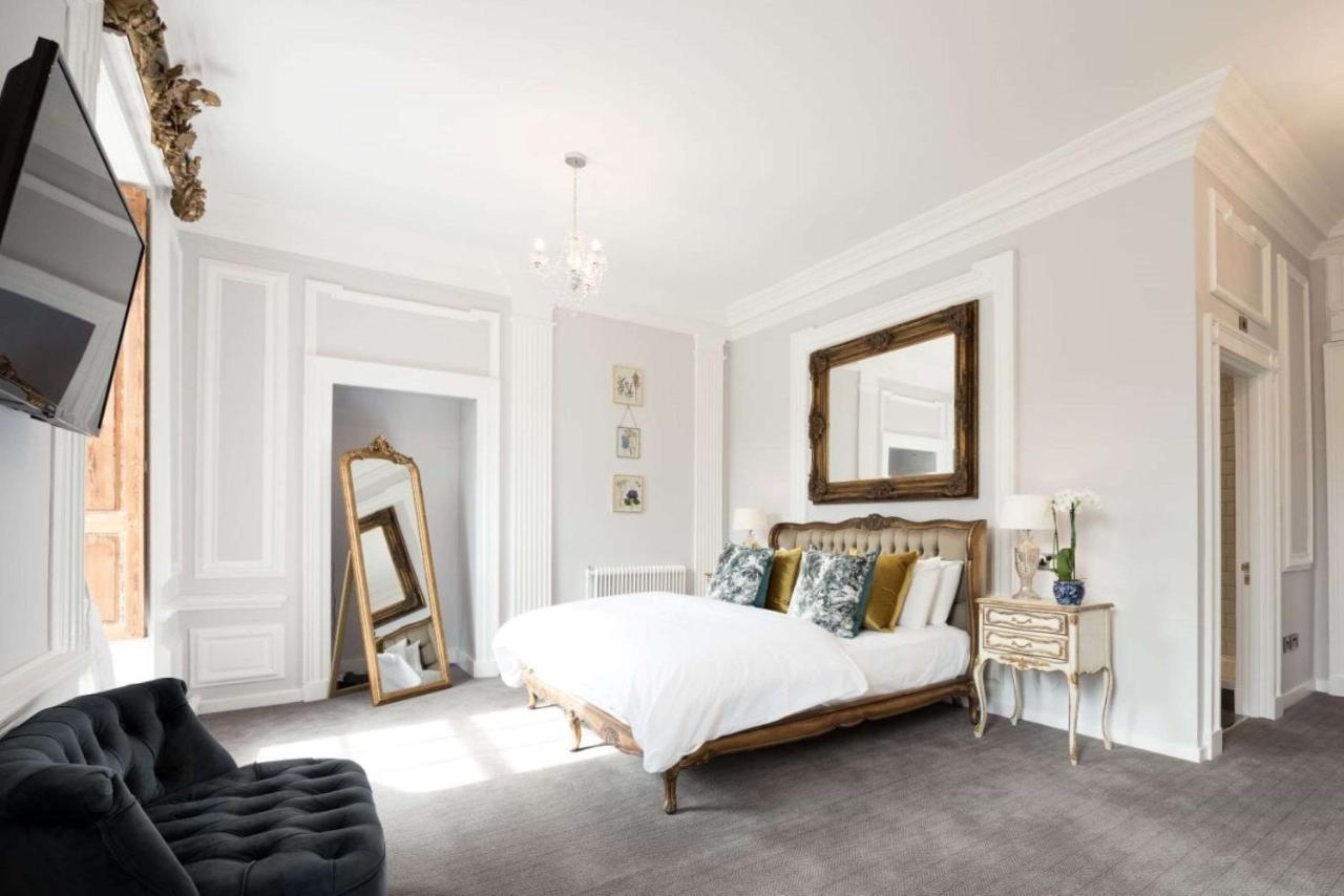 Deluxe Double Suite with View