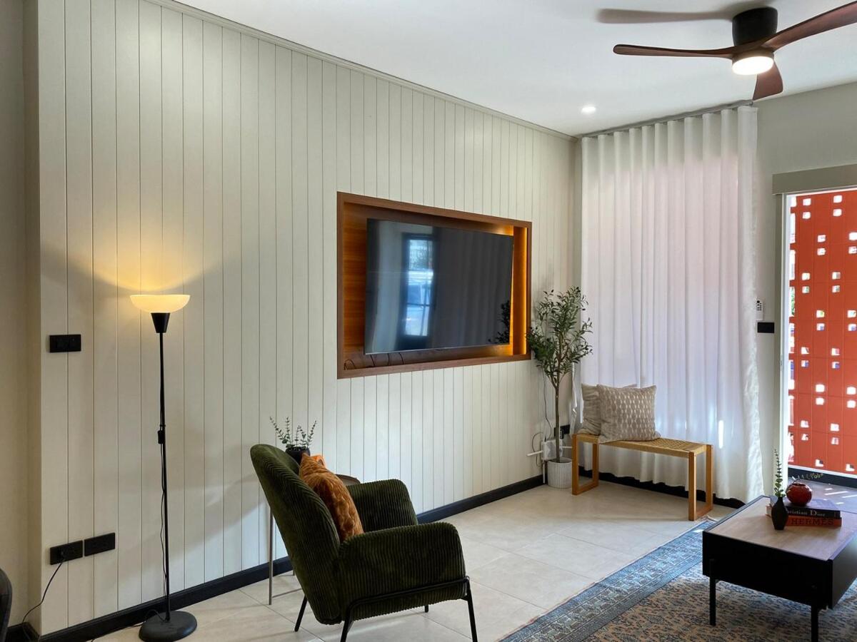 Sea Breeze Villa Patong - 5