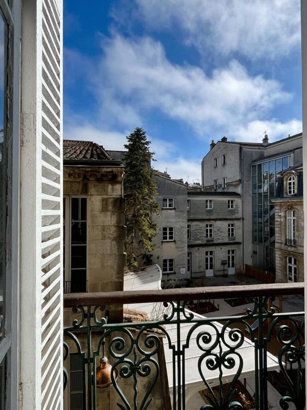 Appartement T3 neuf centre historique - 3