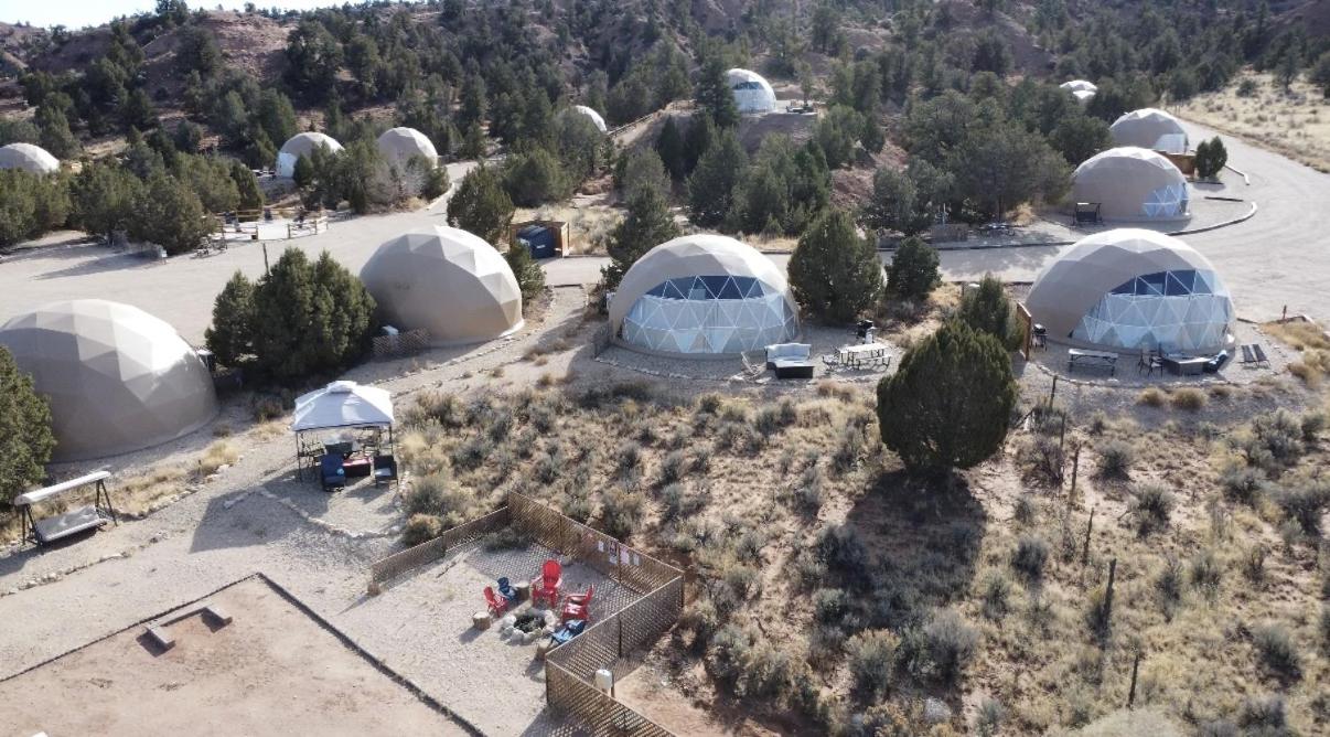 Bryce Glamp And Camp — photo 17