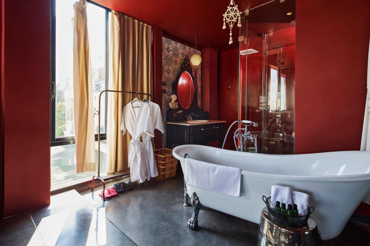 Amdaeng Bangkok Riverside Hotel - 3