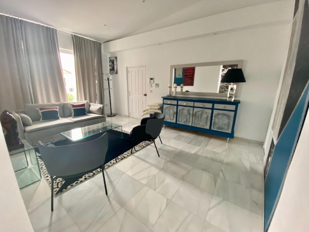 Exclusive Penthouse Living Elegance Meets Modern Design