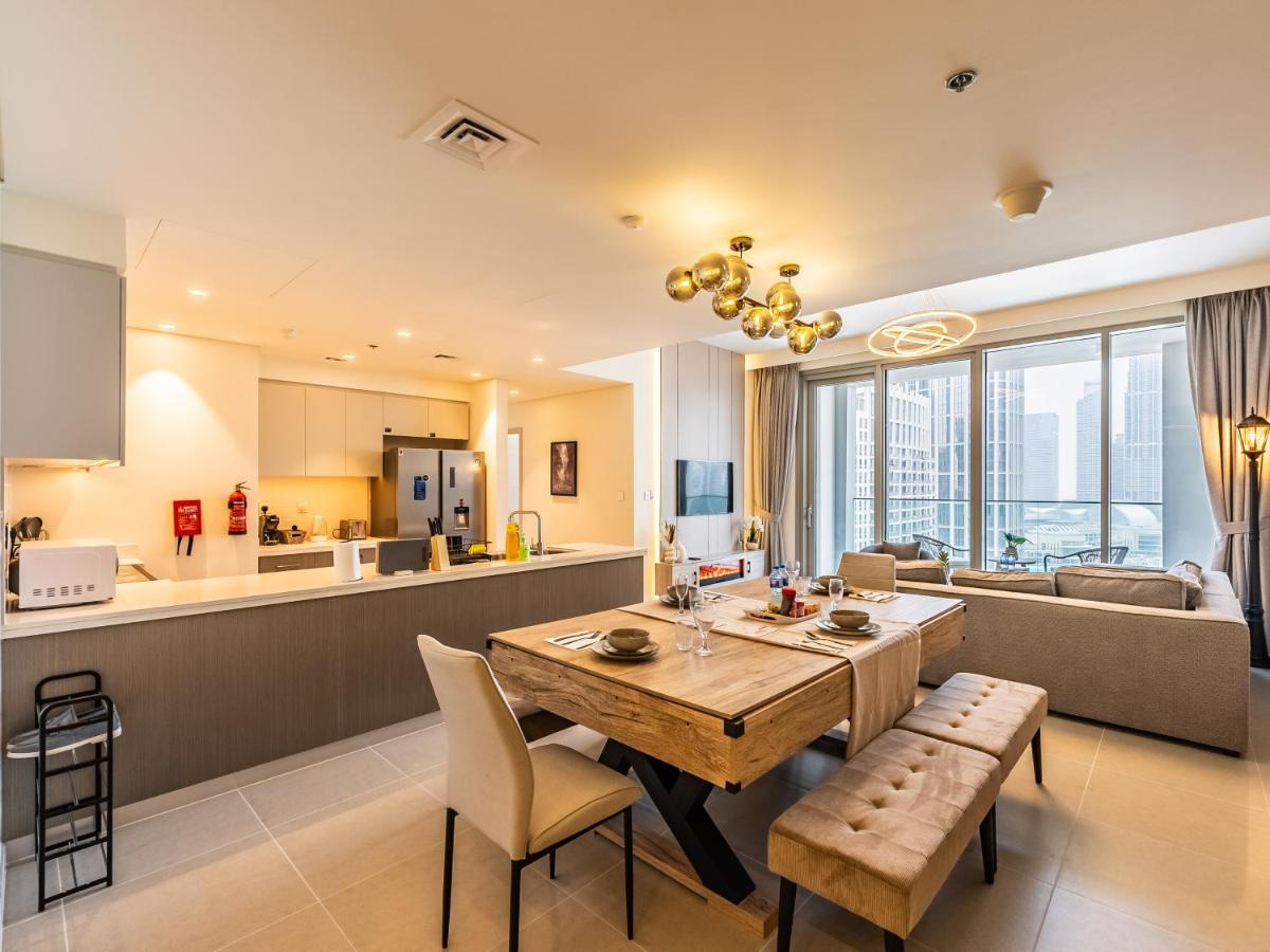 the London Condo - Executive 4BR Pad - Burj Khalifa & Fountain View - 5