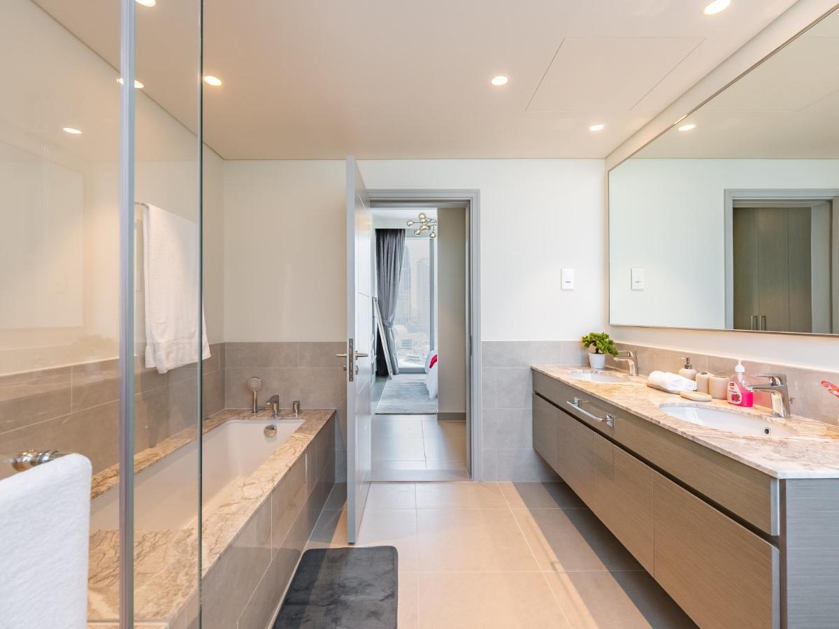 the London Condo - Executive 4BR Pad - Burj Khalifa & Fountain View - 3