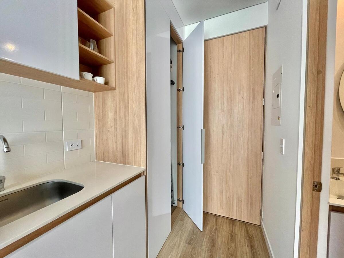 Cozy Modern Loft - 2