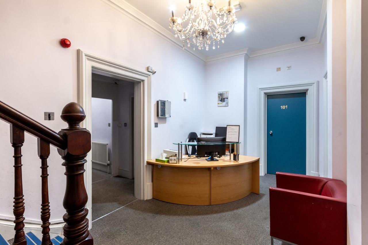 London Gatwick Inn - 2