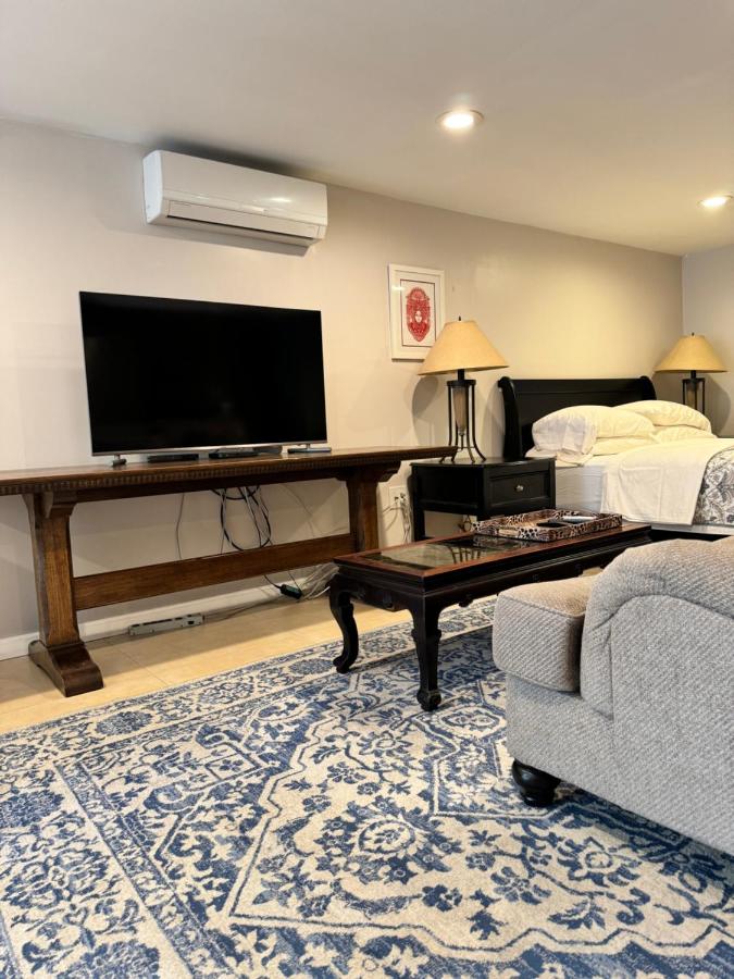 Fresh Meadow Studio - 2