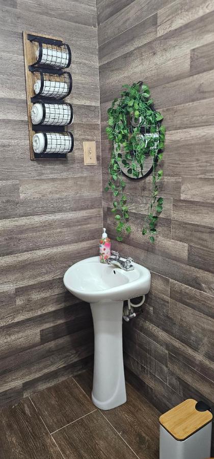 Las Julies's Apartment - 3