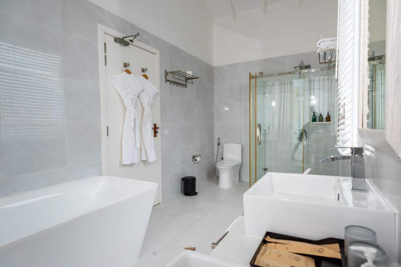 Dhigufaru Island Resort - 3