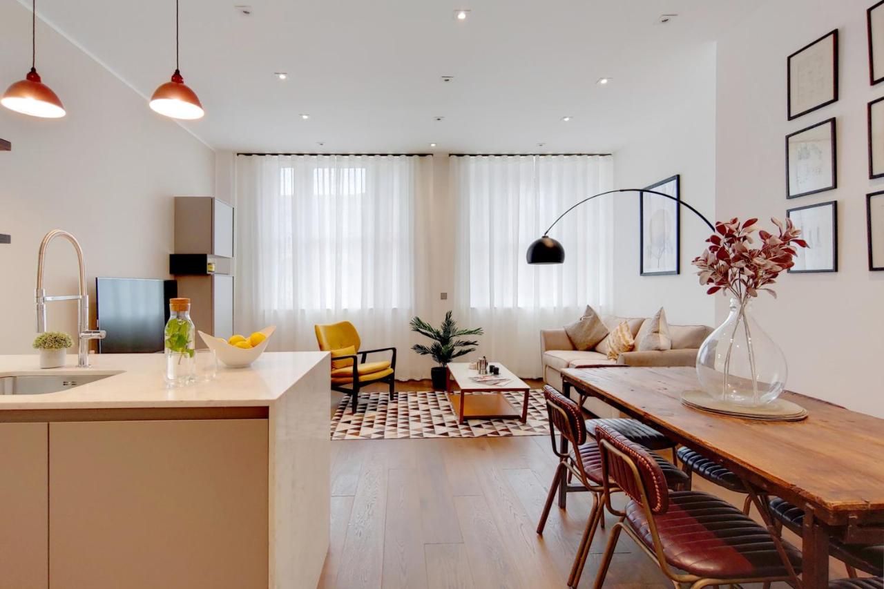 The Borough Collection near London Bridge and Borough Market - by Short Stories London - 4