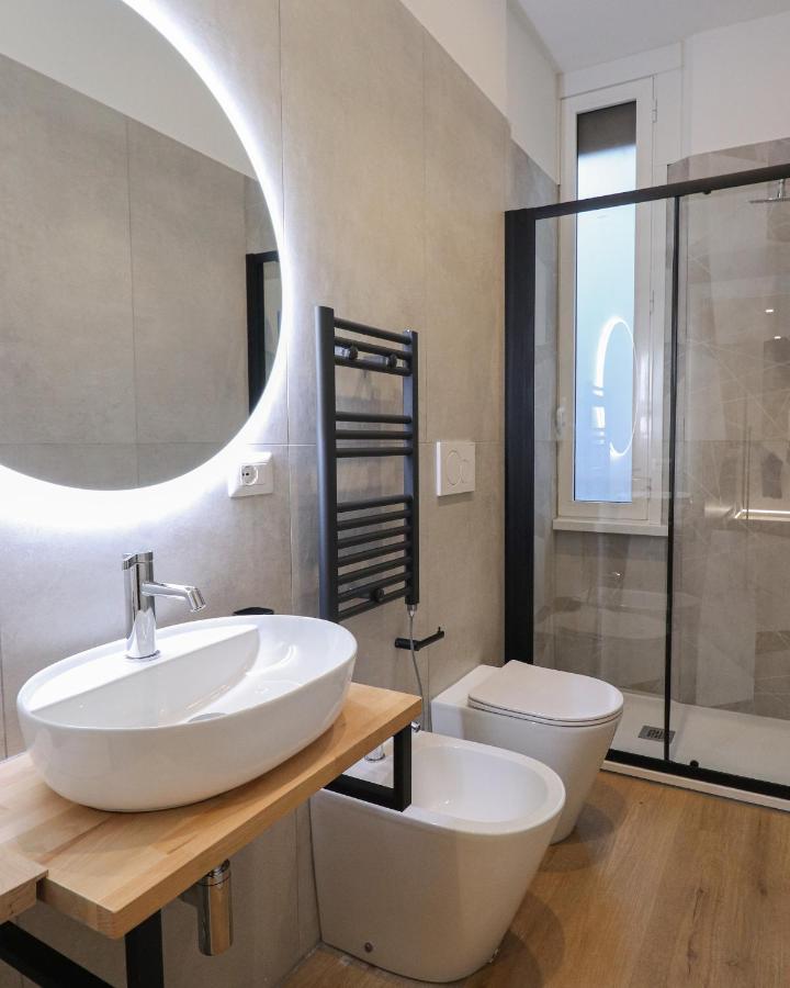 St Peter & Vatican Luxury Suites - Boutique Suites in Rome Centre & Vatican - AC, Wifi & Metro 5 min - 3