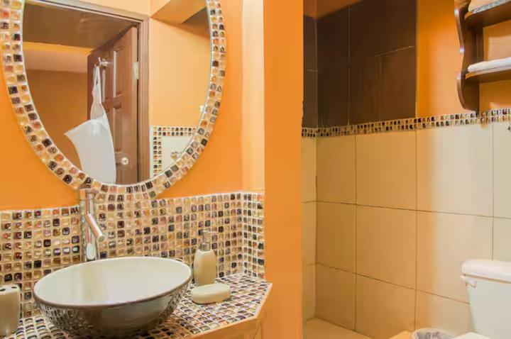 One32 Guesthouse Bejeweled - 4