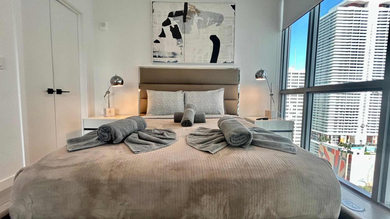 Rare Corner Unit Private Terrace & Sunset Views - 3