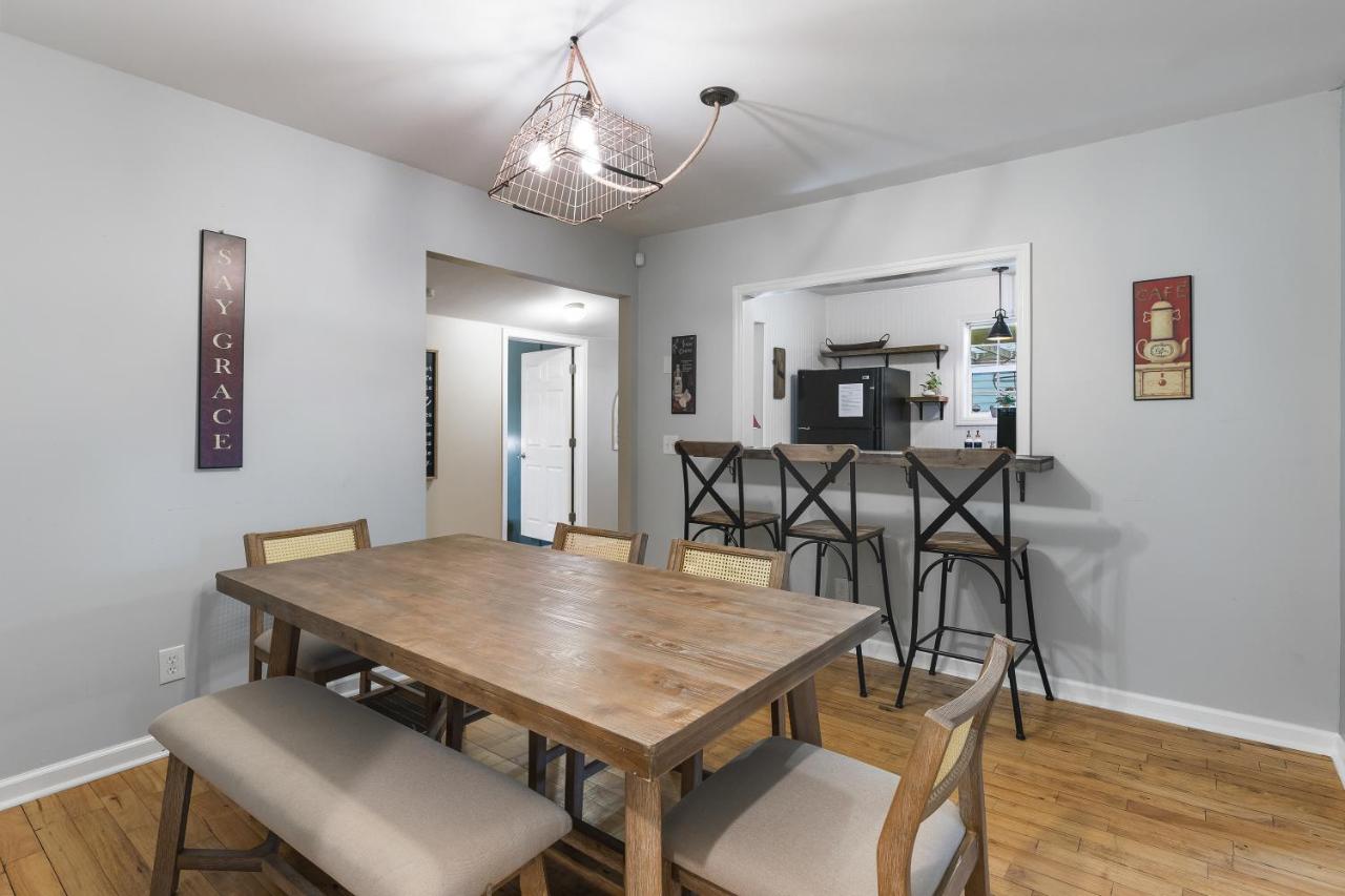 Big Cozy House 3 mi to Downtown with Outdoor Fire Pit - 4