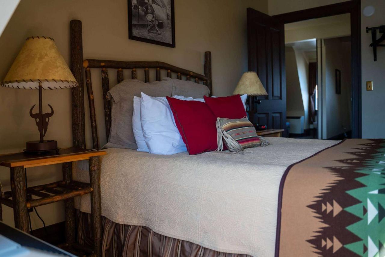 Sheridan Inn — photo 18
