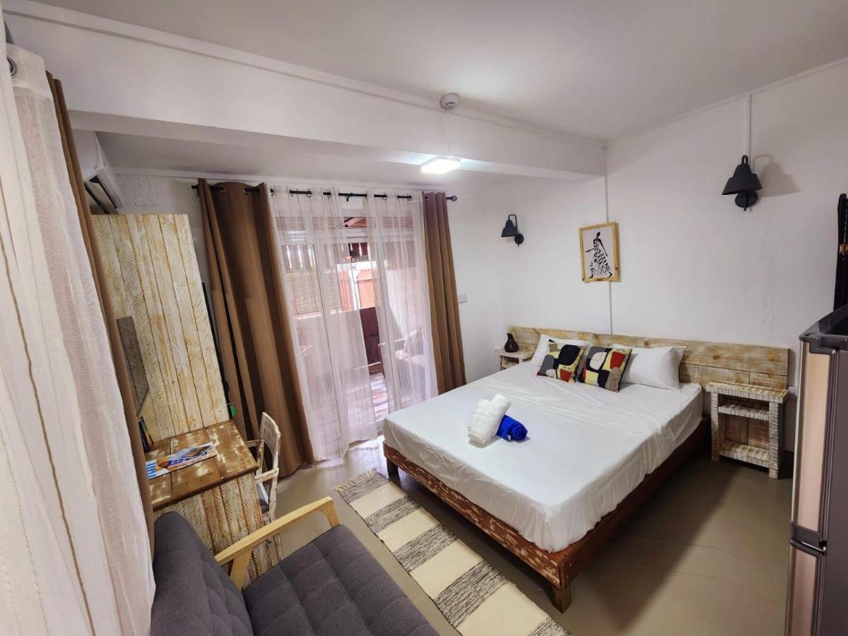 Cozy Apt near Beach with Fine Cuisine & Pool TRR3 - 2