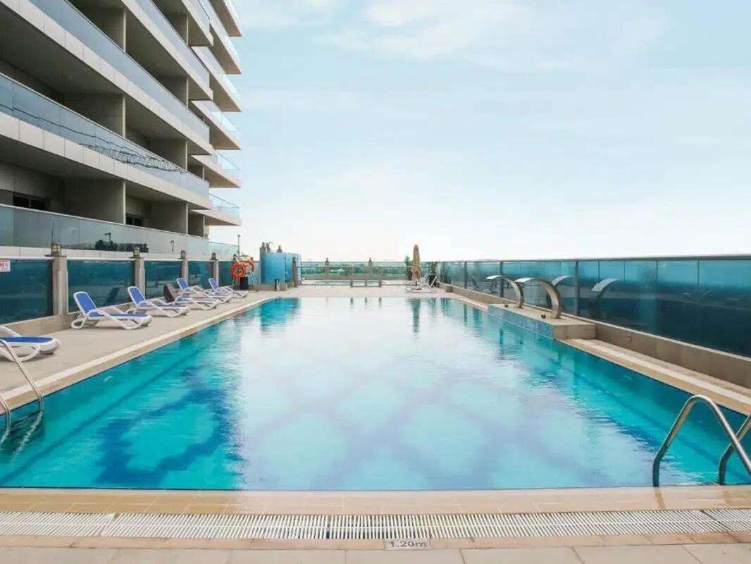 Chic Studio with Balcony a mins drive to Downtown - 4