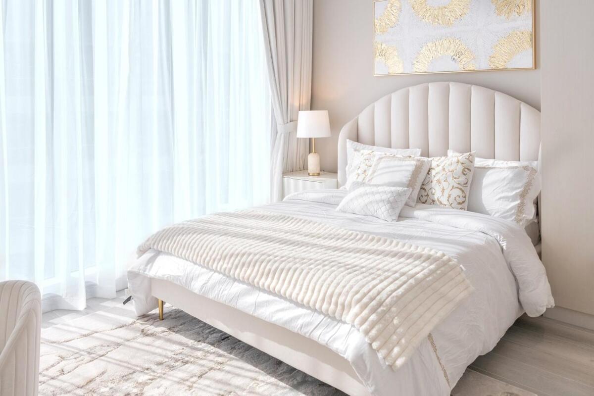 1 Bedroom Marina with Canal View - 2