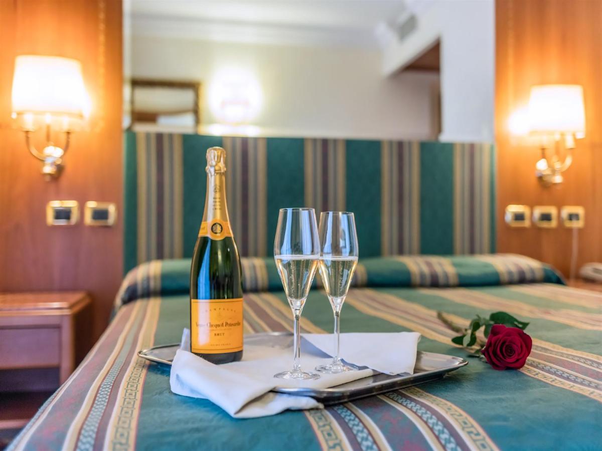 Raeli Hotel Regio - 4