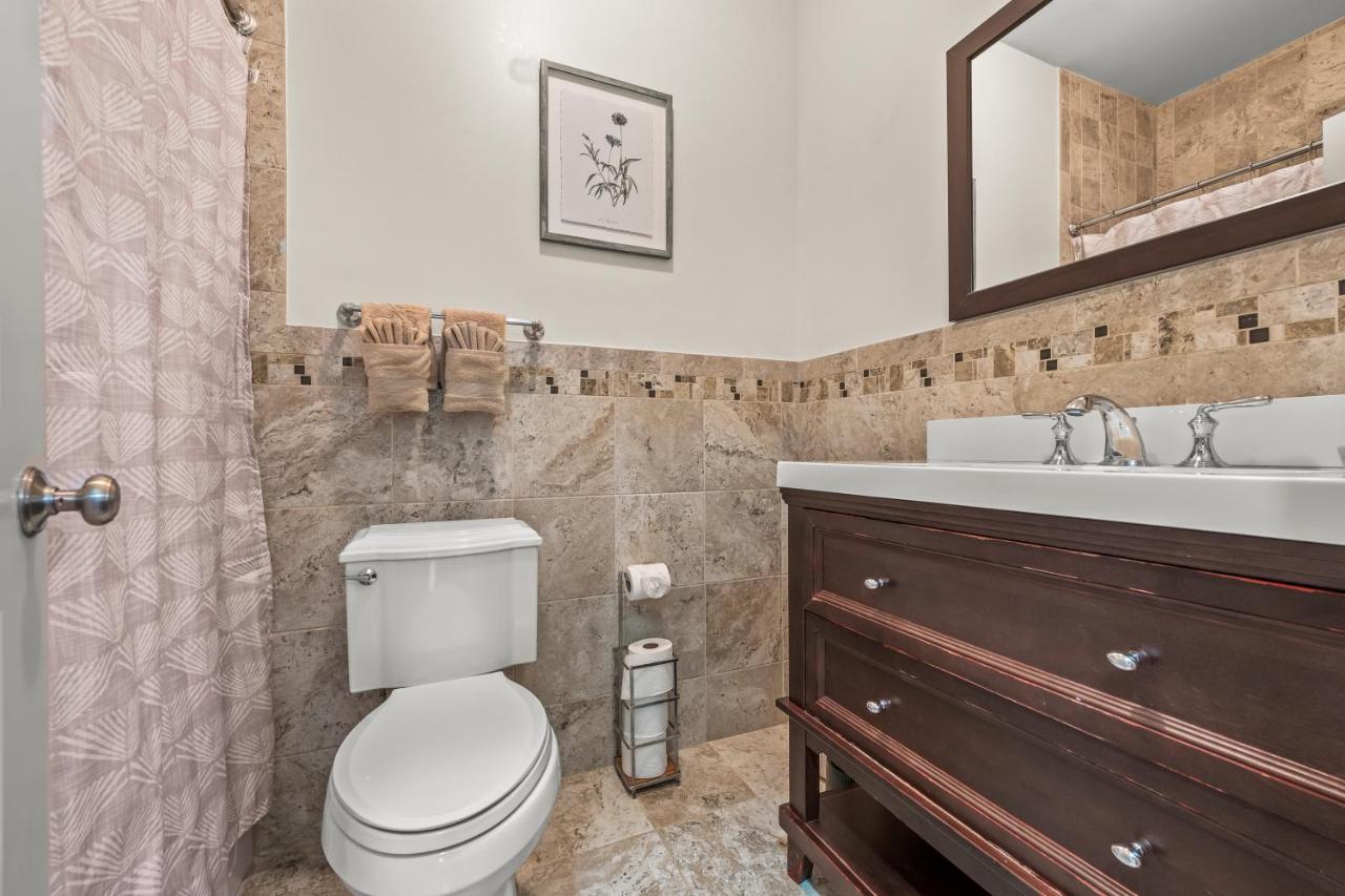 HUGE Cozy Jersey City Oasis with Double Balcony - 20 mins to NYC - 3