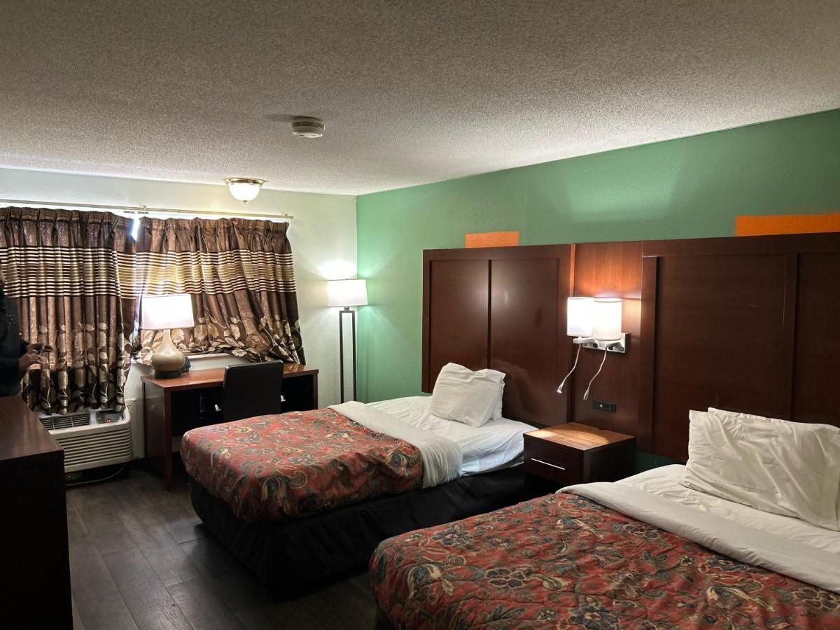 Hillcrest Motel — photo 2
