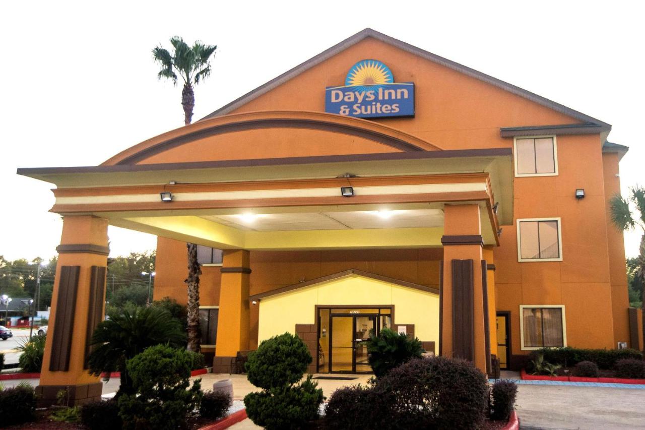 Image: Days Inn & Suites by Wyndham Houston North/Aldine