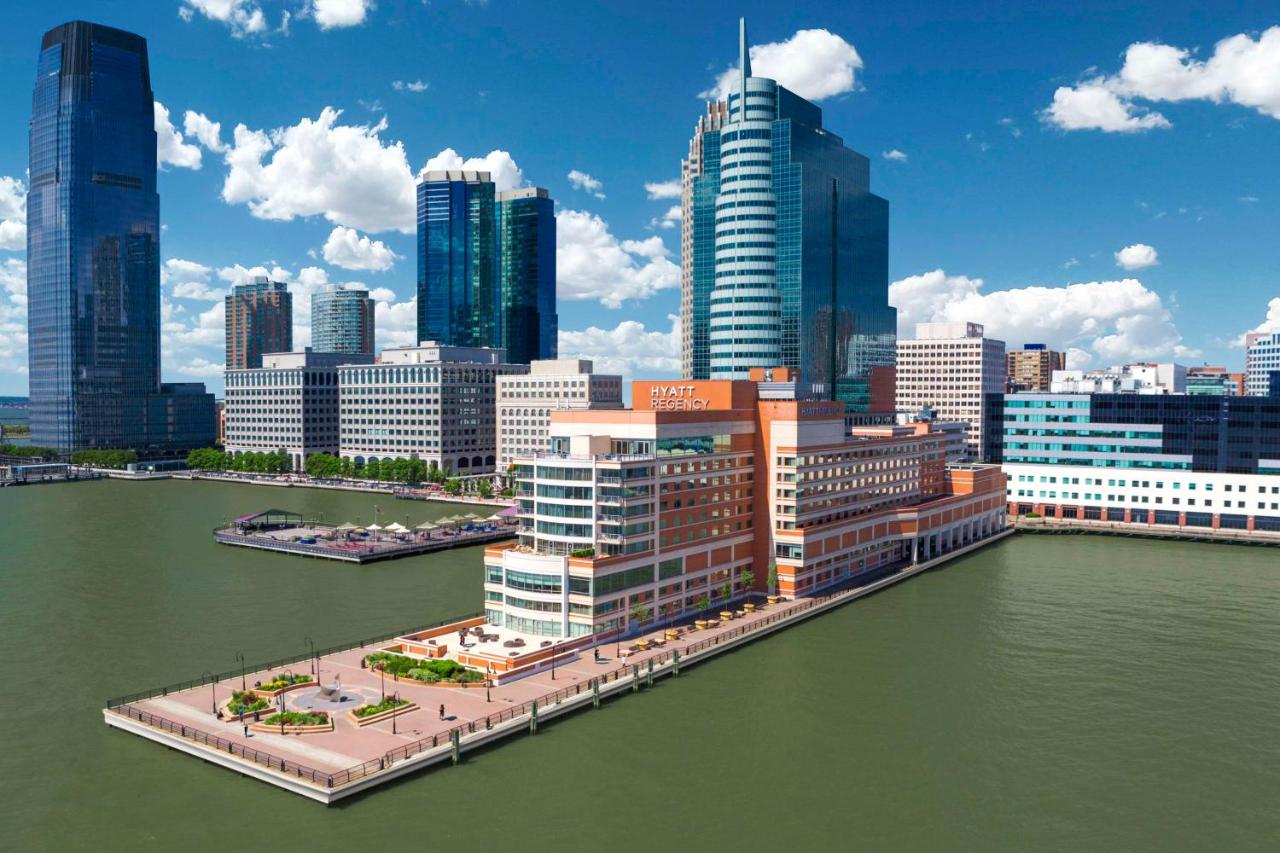Image: Hyatt Regency Jersey City on the Hudson