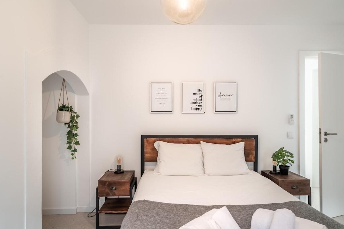 Lovely 2 Bed Apt in the Heart of Lisbon with AC by Lisbeyond - 2