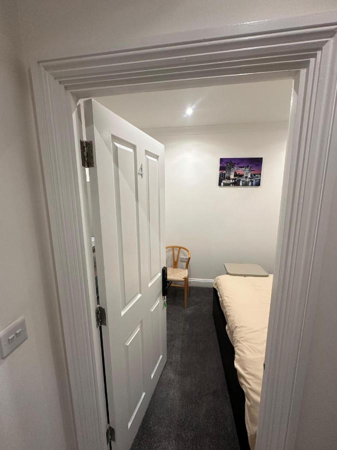 Central London Room - 2