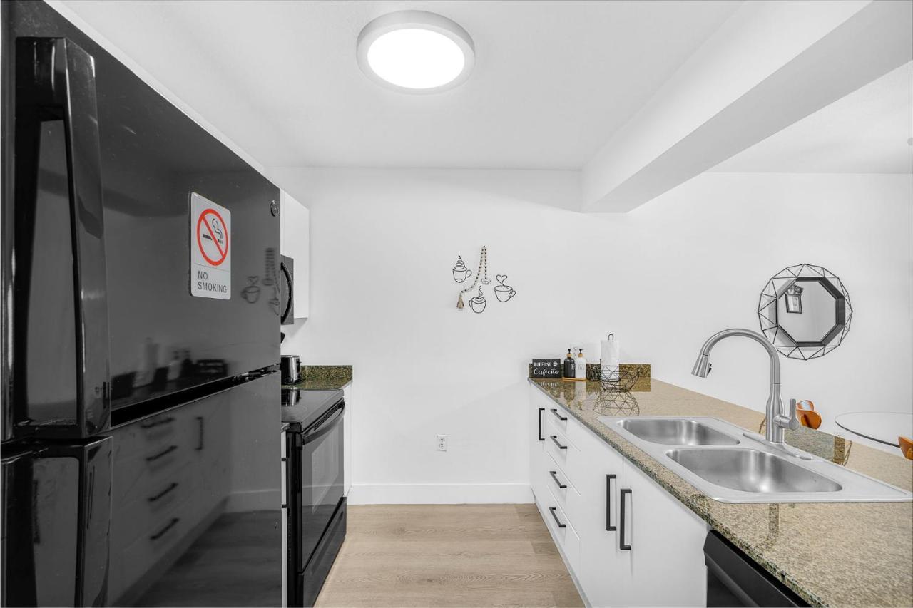 Condo Stylish and Minimalist w Highlights Amenities! - 4