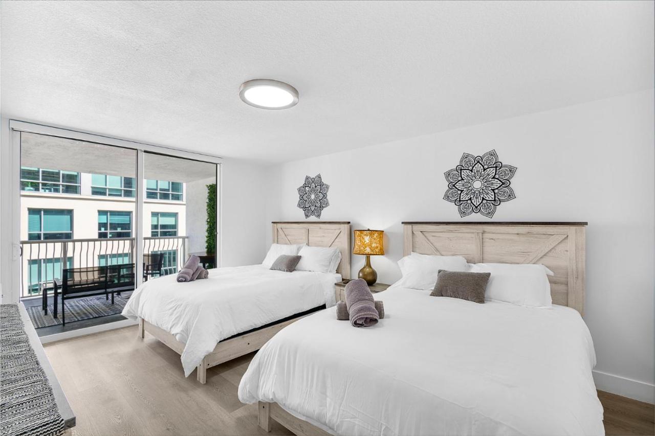 Condo Stylish and Minimalist w Highlights Amenities! - 3