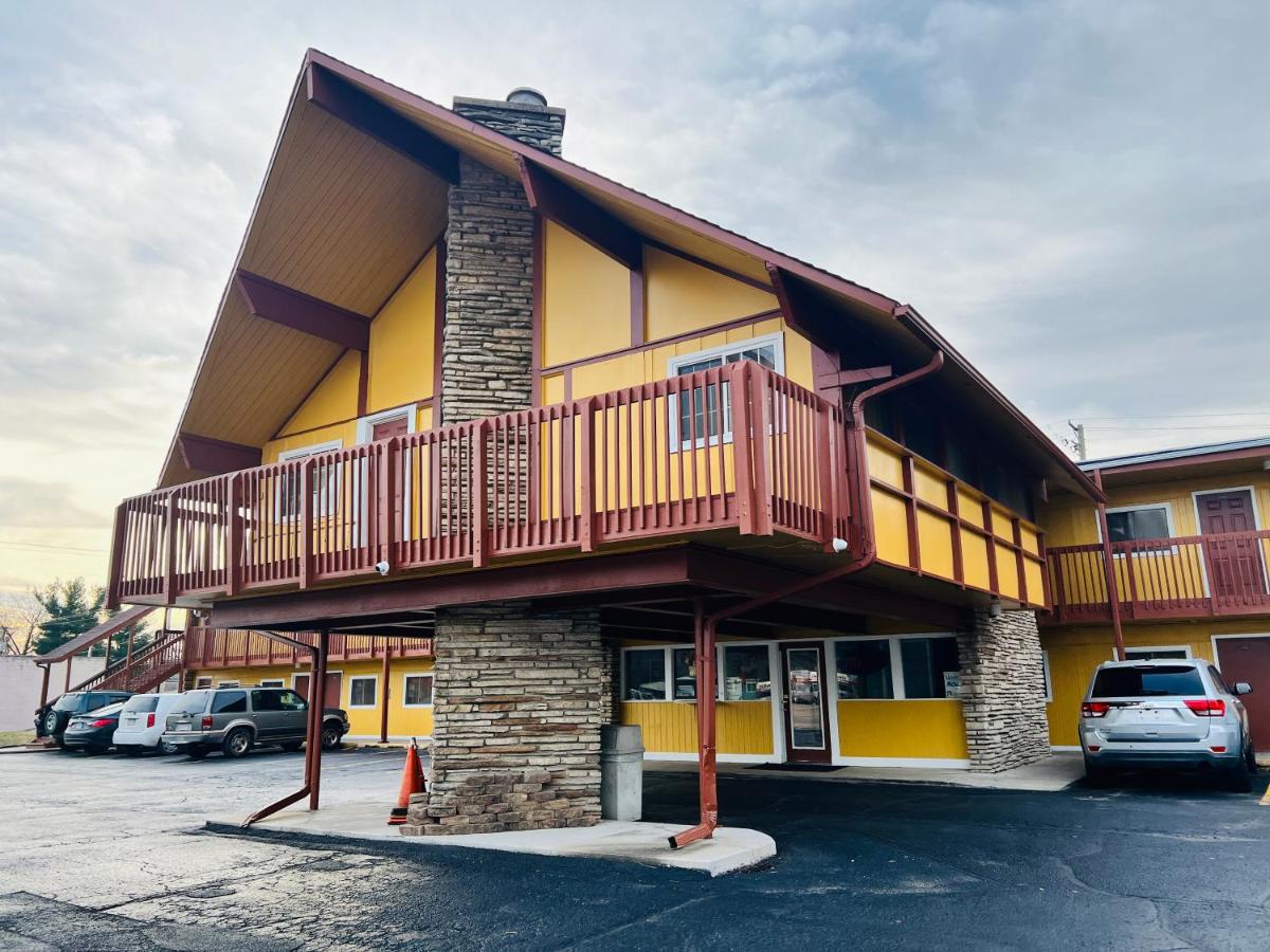 Clayton House Motel — photo 16