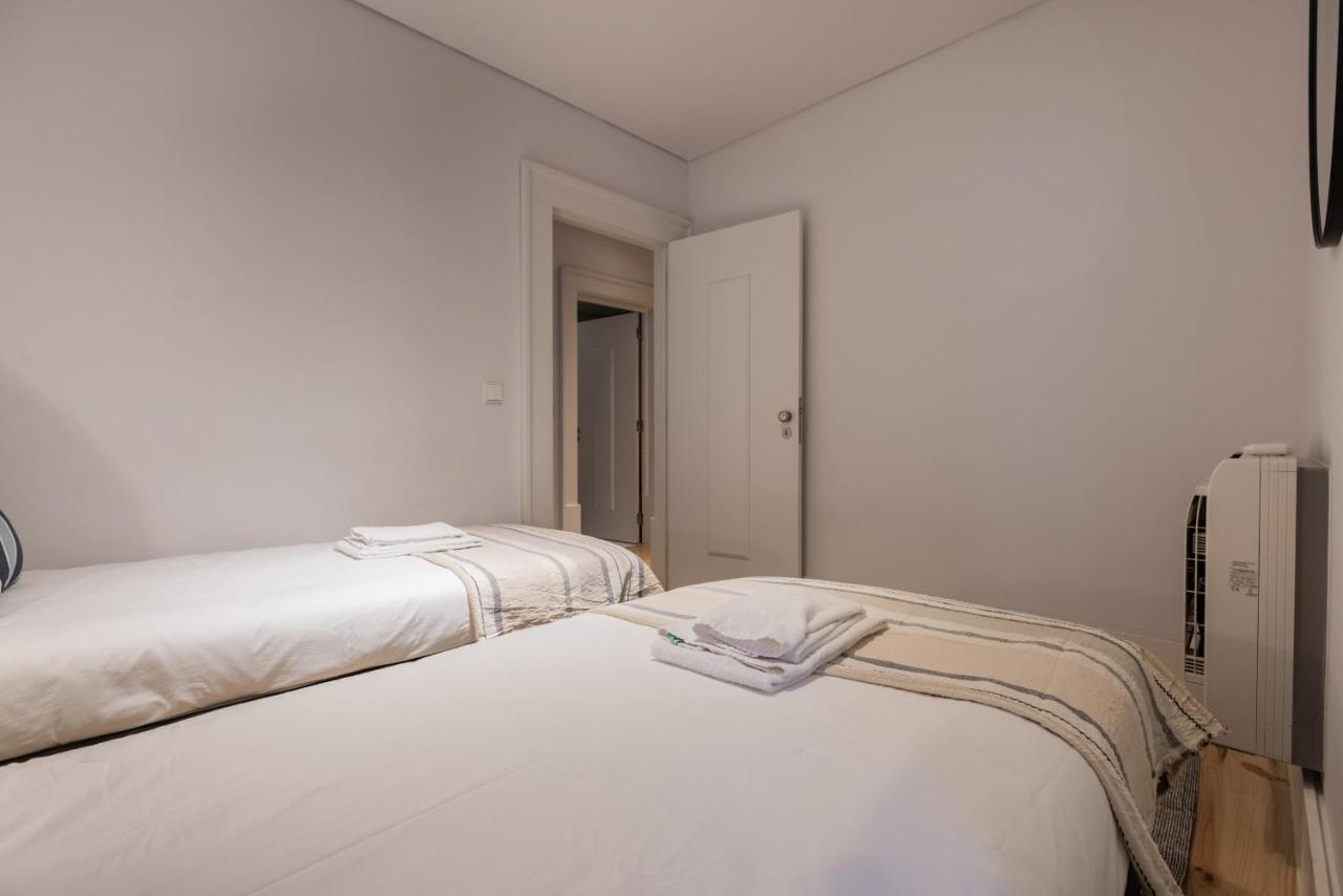 Lisbon's Heart Apartments - 2