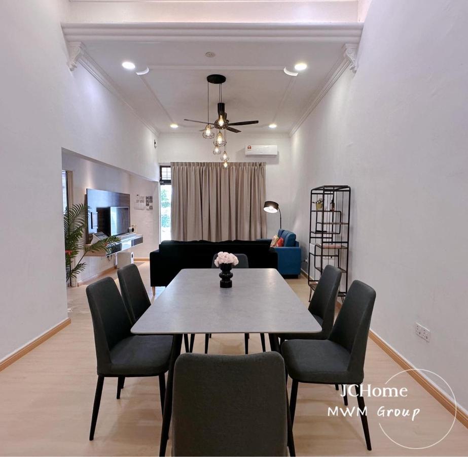 Molek house 12pax KTV BBQ - 4