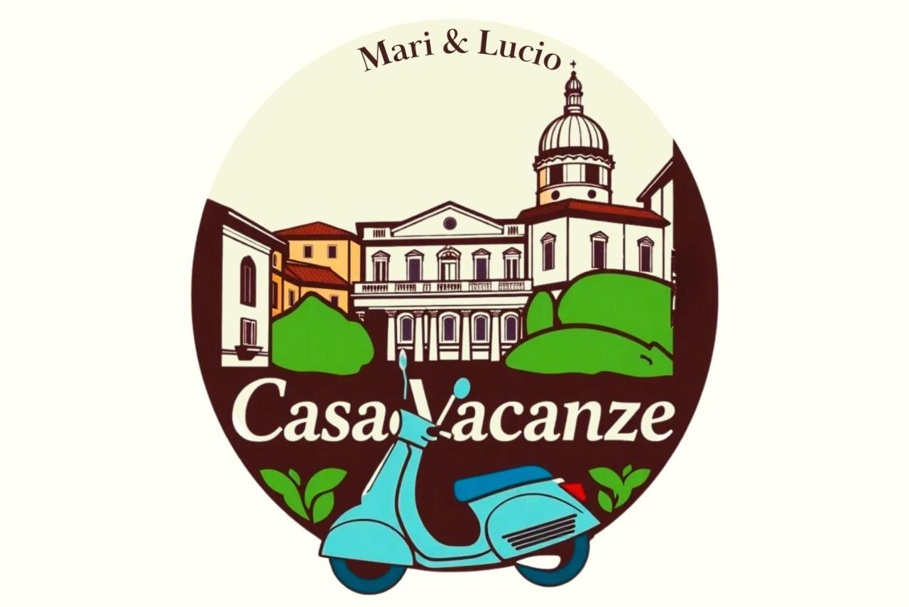 Mari & Lucio Bright Rome Apartment Sleeps 4 near Metro Basilica San Paolo- 4 Stops to Colosseum- Wi-Fi AC - 2