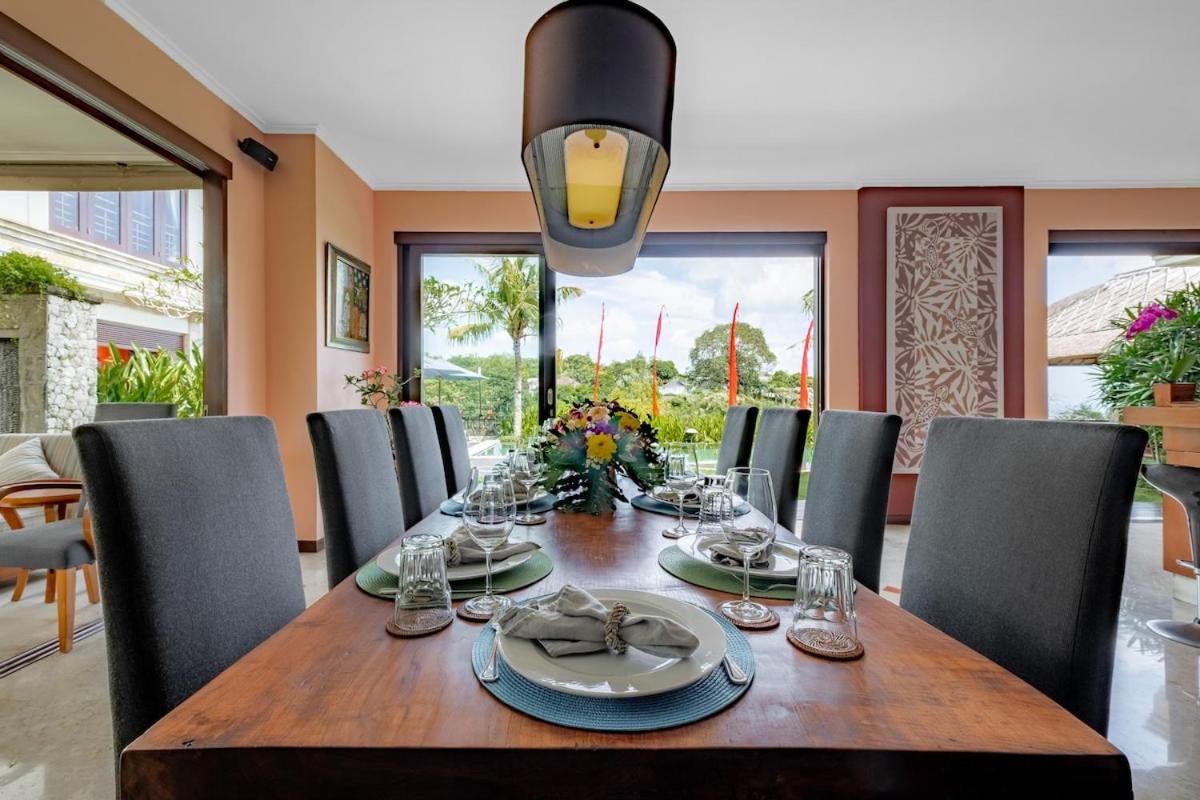 Luxury Villa with Butler Service and Spa - 5