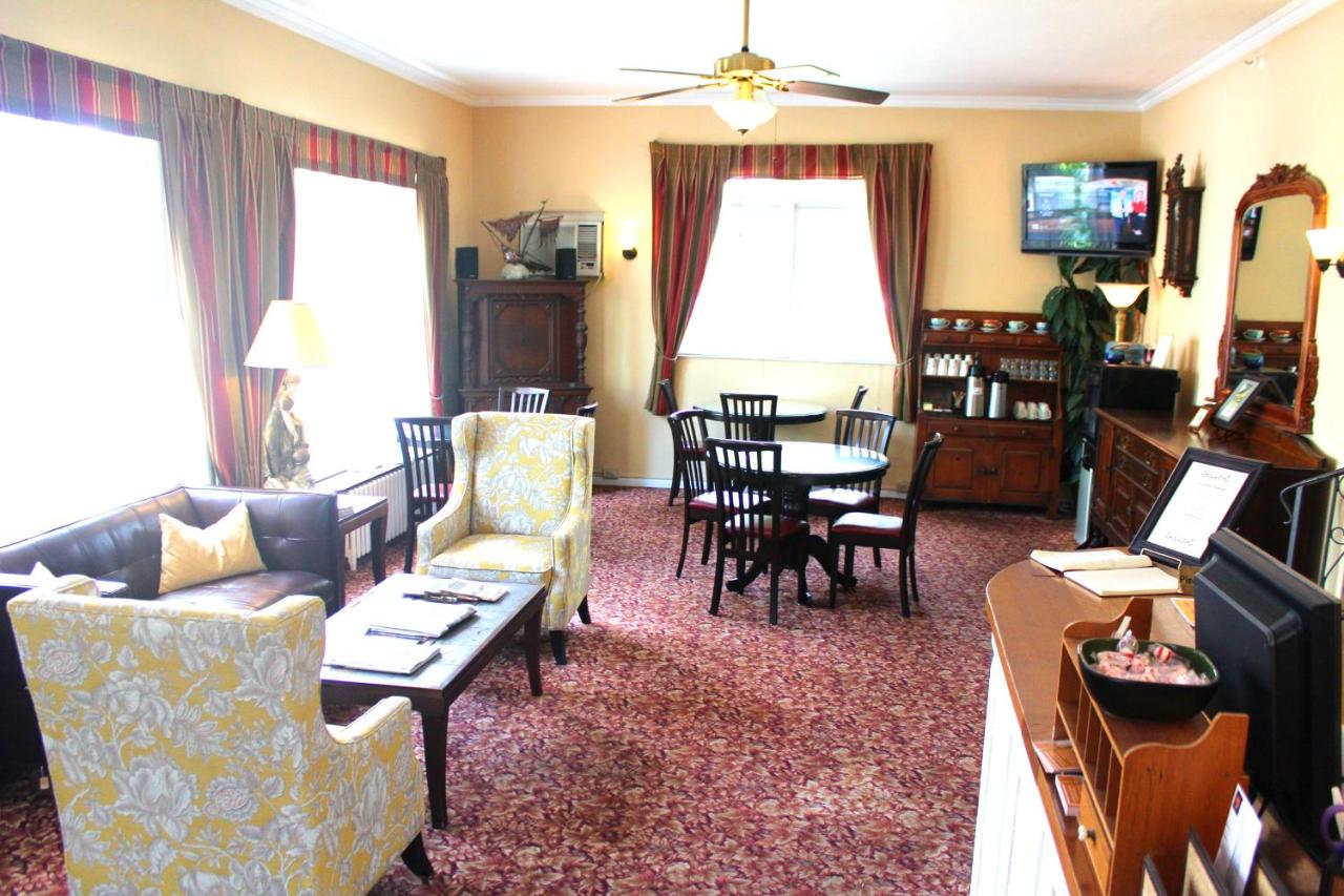 Inn On the Hill — photo 12