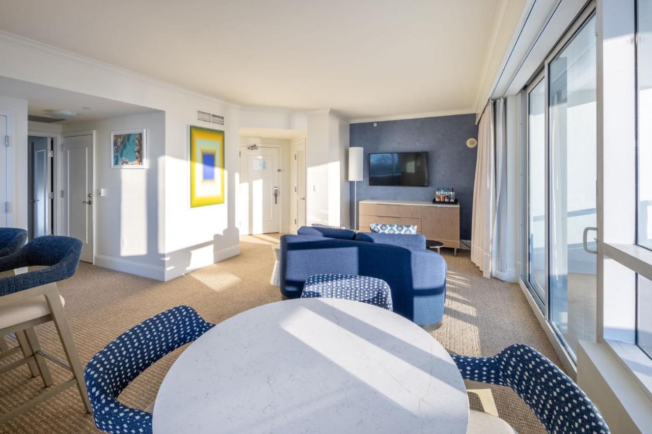 Fontainebleau Hotel Ocean View Fits 6! 1 BED/2 BA - 5