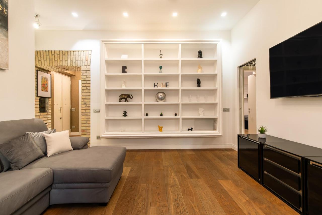 Dimora Colosseum Luxe - Jacuzzi & Private Patio - 2