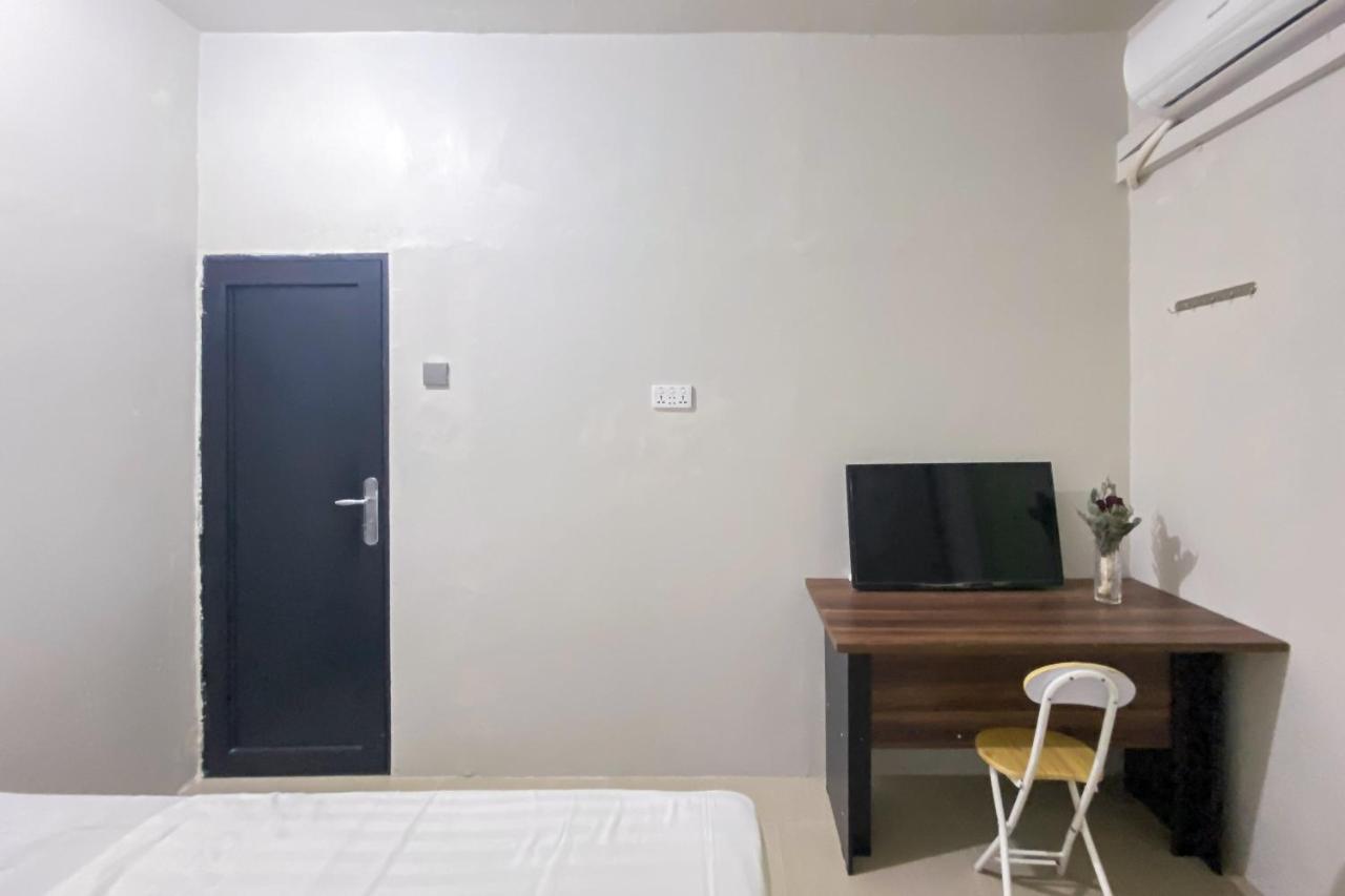 Urbanview at Setia Homestay Bengkong Batam - 5