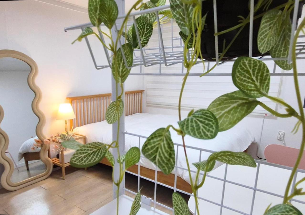 Hongdae # Stay S101 - 2