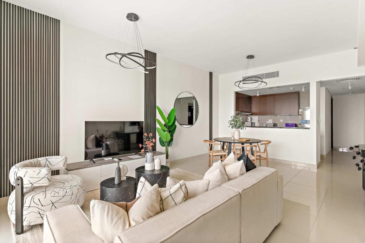 Silkhaus Vacation Homes Luxury 1BDR at Al Maha Tower in Reem Island - 3