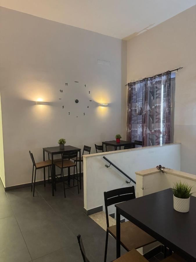 International Hotels - 4