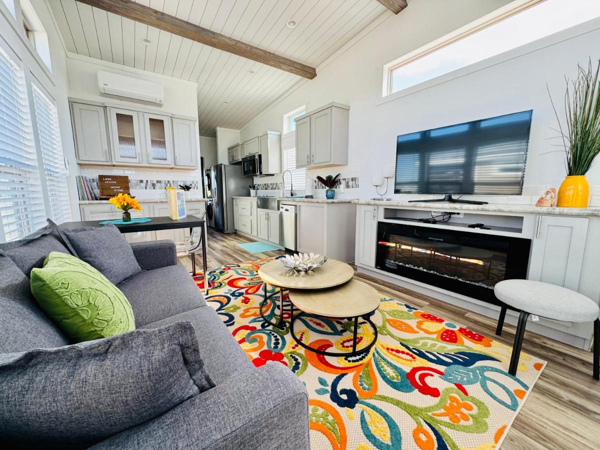 The Tiny Tejas with Pool and Hot Tub - 4