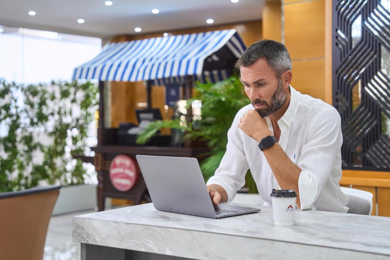 Golden Sands Bur Dubai - 4