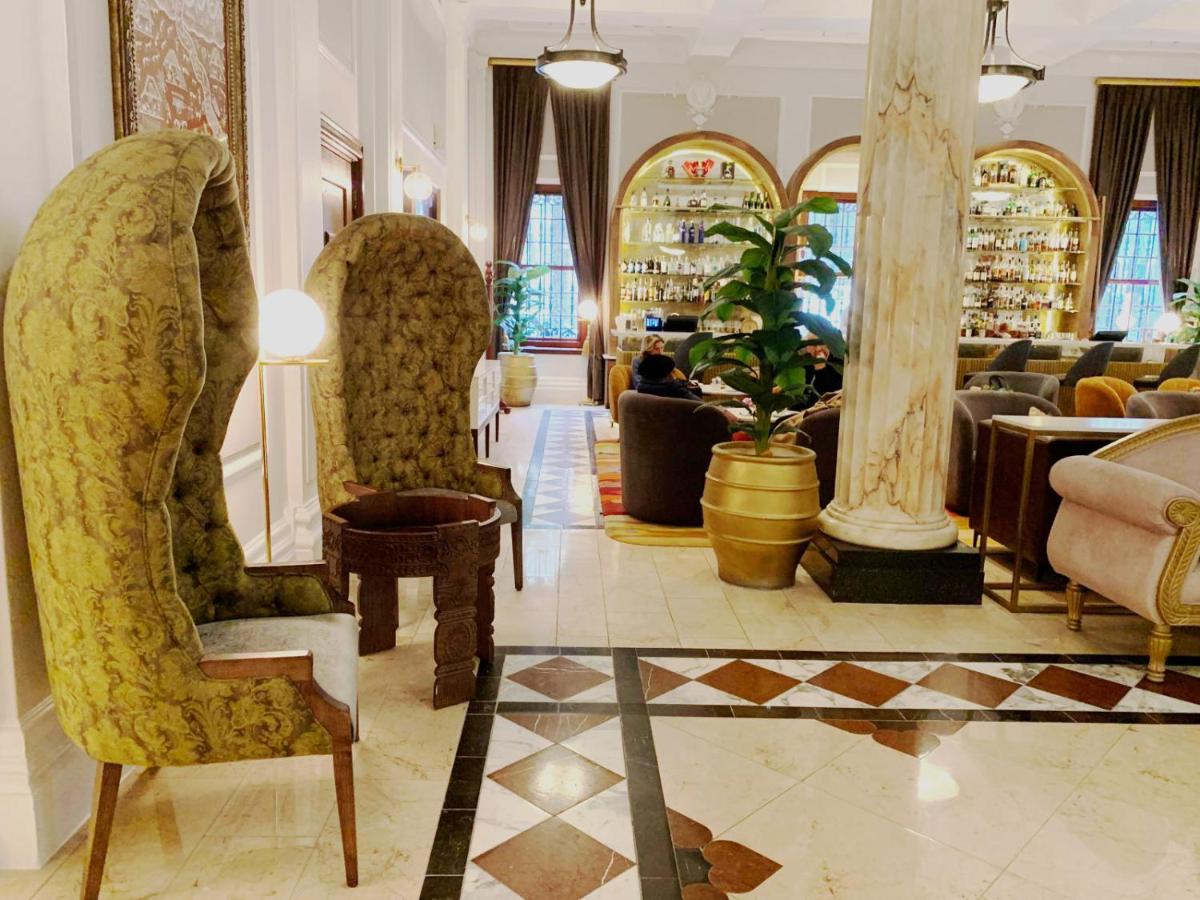 Taj Cape Town - Large 5 star luxury suite with kitchenette - 5